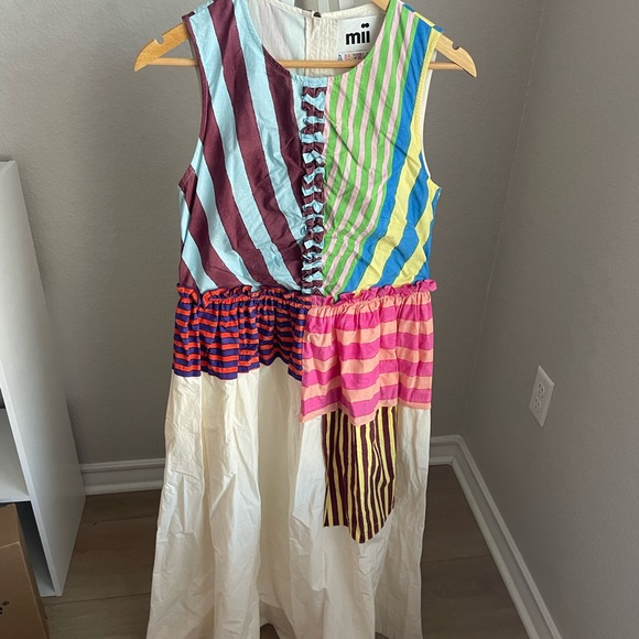 NWOT MII COLLECTIONS ILANA SLEEVELESS GATHERED DRESS SZ Small - Picture 3 of 5